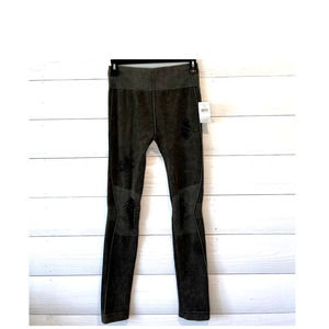NWT BUCKLE Leggings Boom Boom Jeans, Black Distressed, Womens L/XL